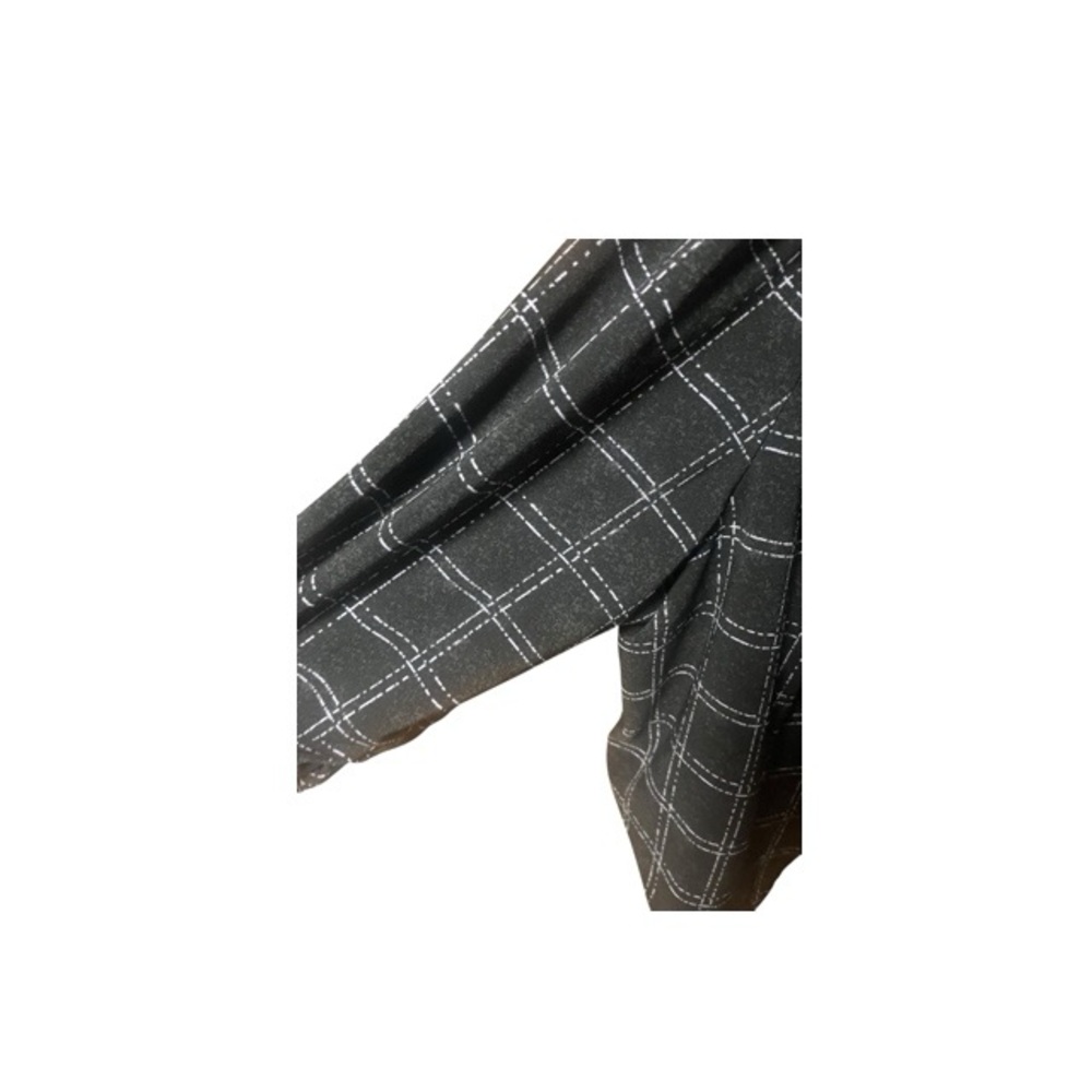 Torrid Rouched‎ Sleeve Crepe Plaid Blazer - Picture 4 of 9